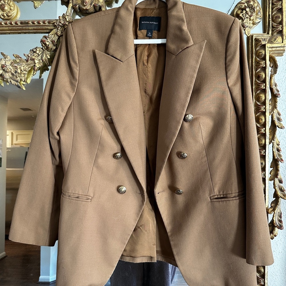 Brown Double-Breasted Blazer